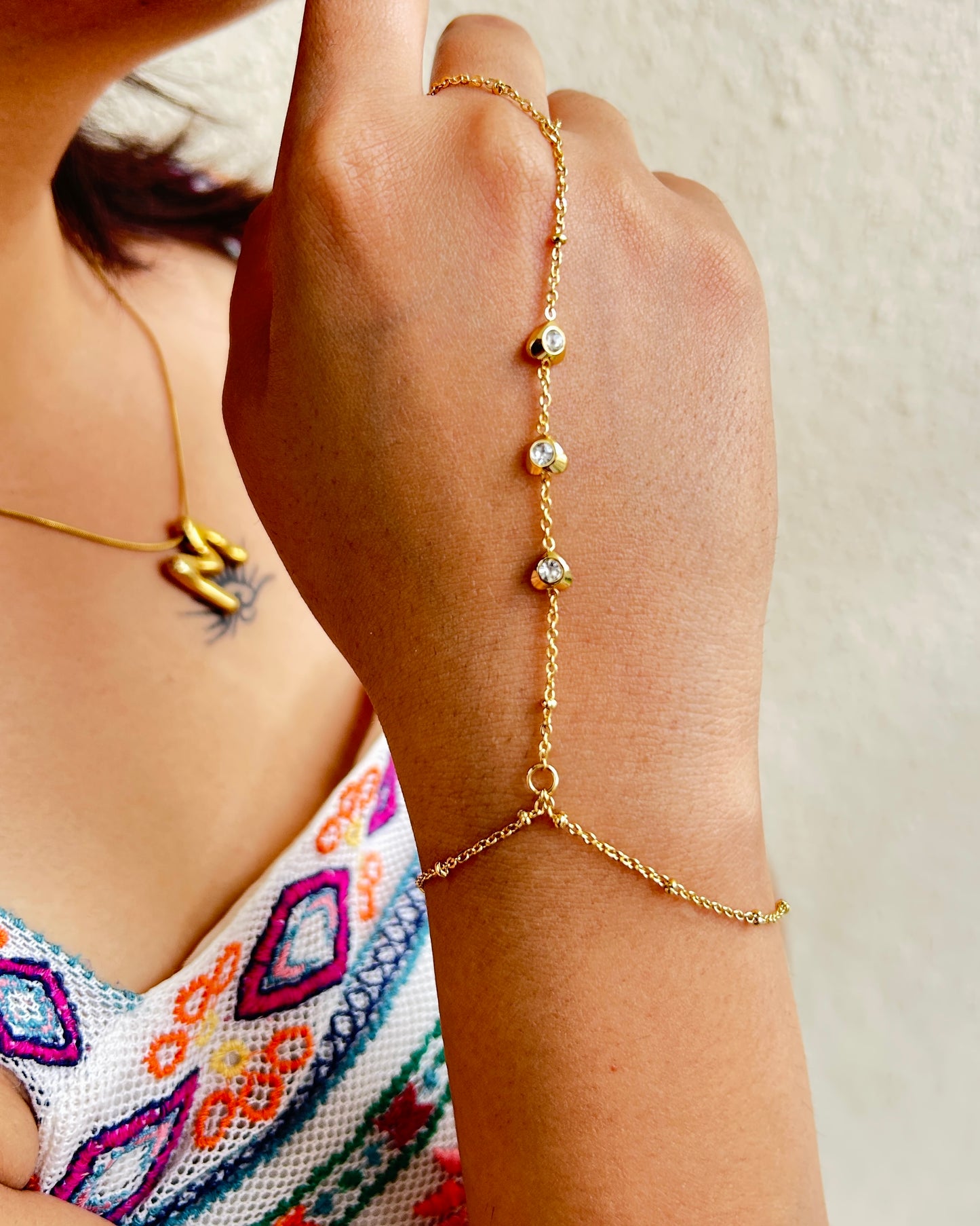 Heart stone hand chain