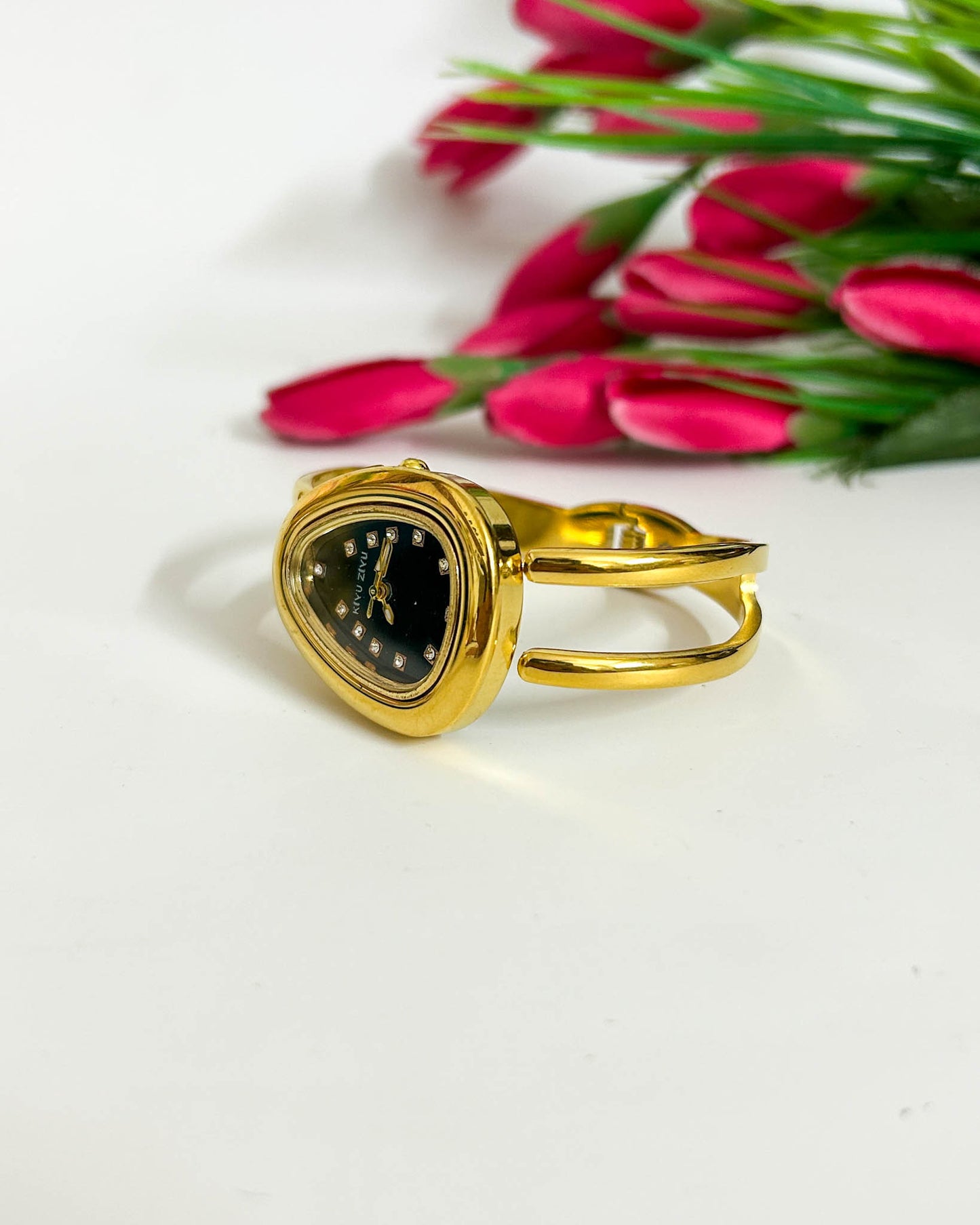 Golden petal thin wrist baby size watch