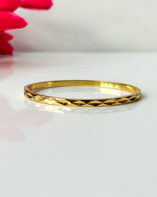 Designer thin wrist / baby size bracelet