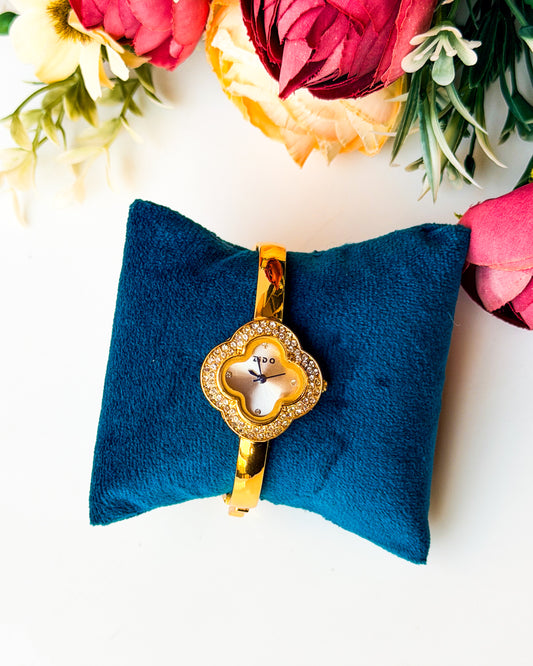 Studded clover vintage watch