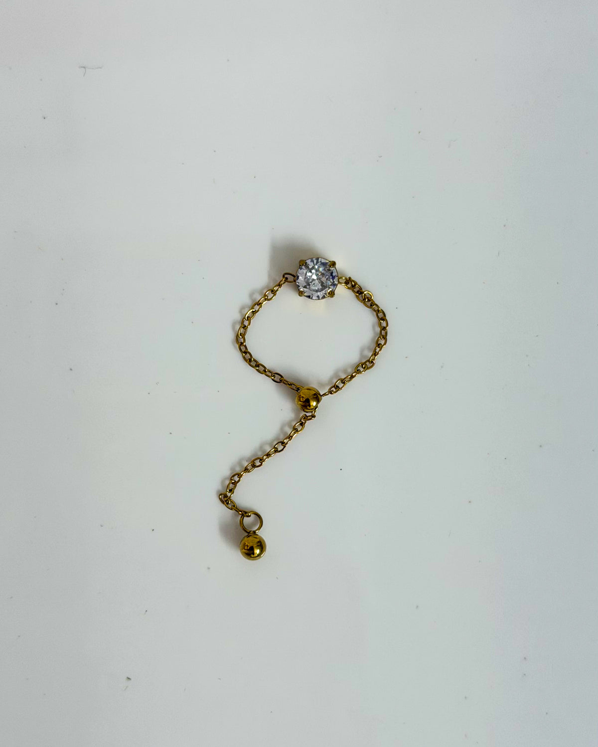 Solitaire adjustable chain ring