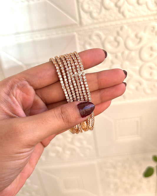 Stretchable studded bracelet