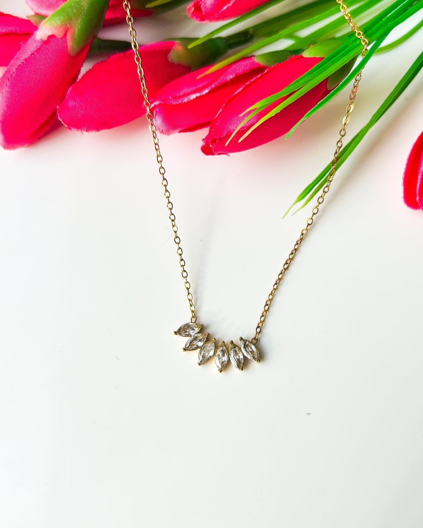 Dainty stone Necklace