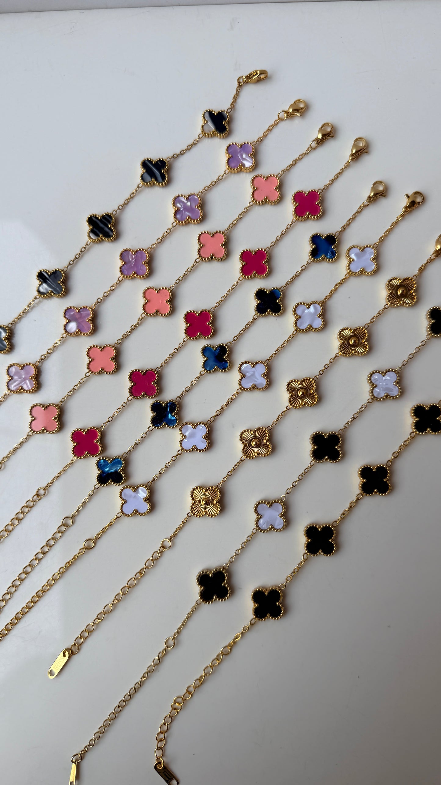 Viral Clover bracelet