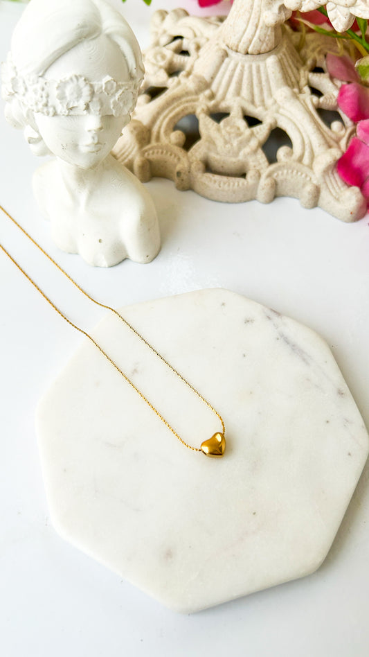 Mini heart necklace