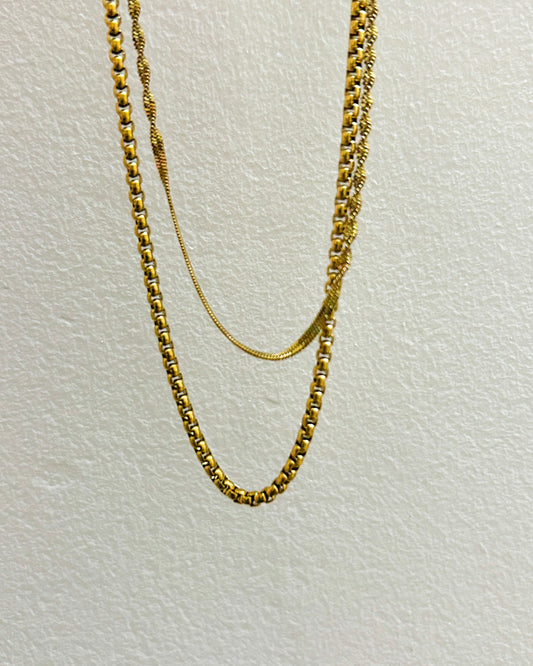 Layered waist chain