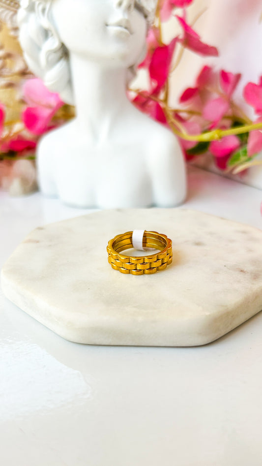 Chunky patterned ring
