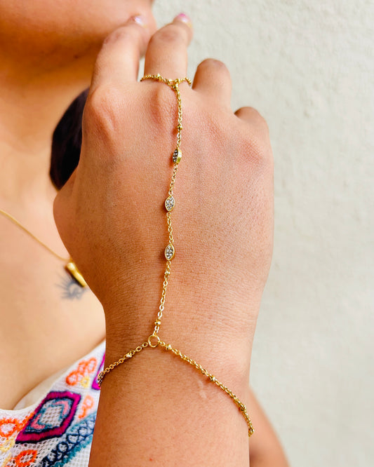 Dainty drop hand chain