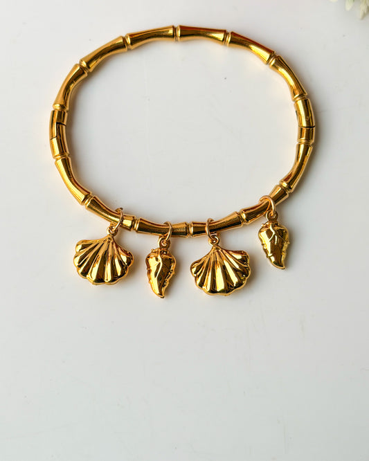 Shell charm bracelet