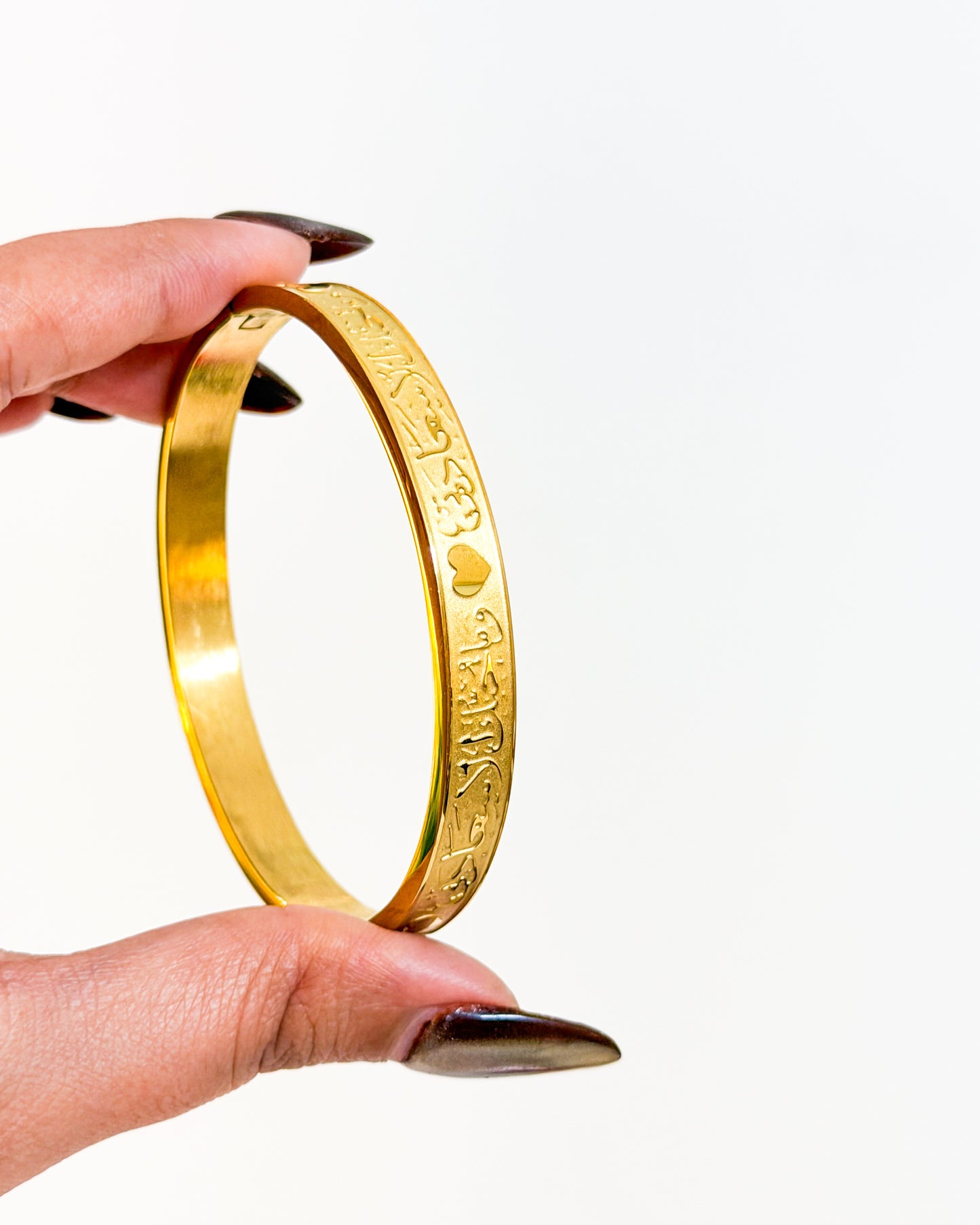 Religious bracelet ( size 2.8 to 2.10 )