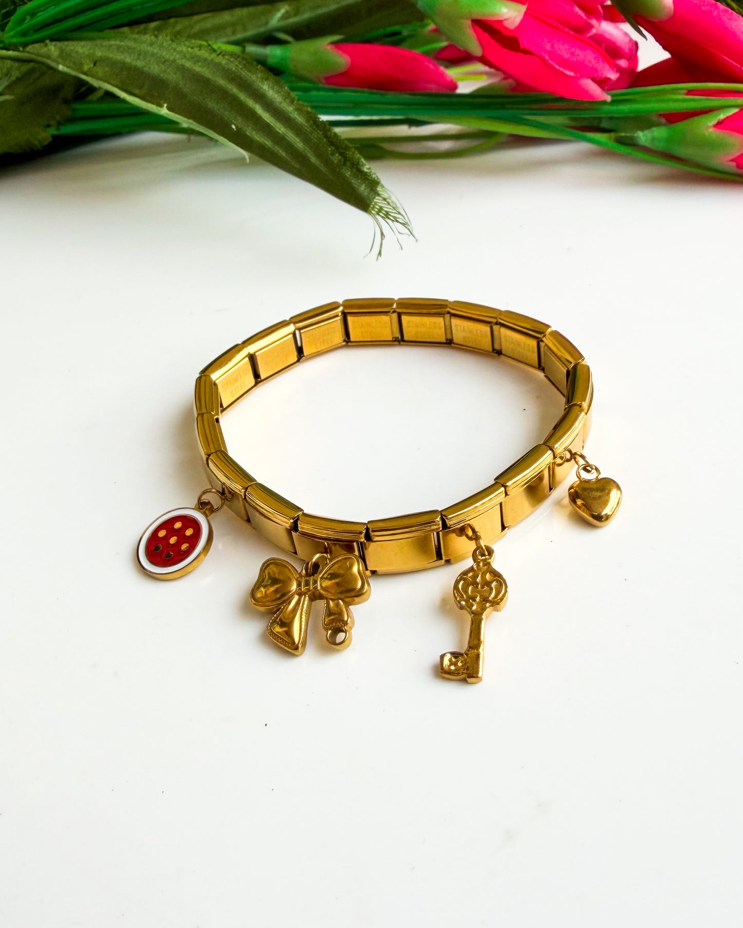 Bow and key charm, Italian Bracelet
