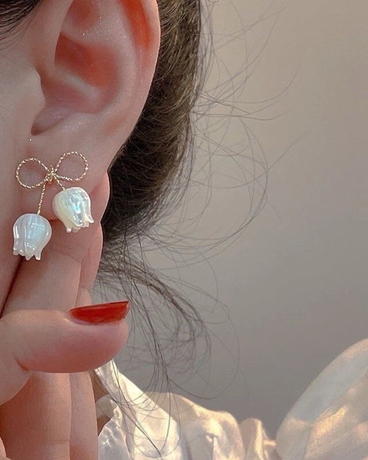 Bowknot Tulip Studs