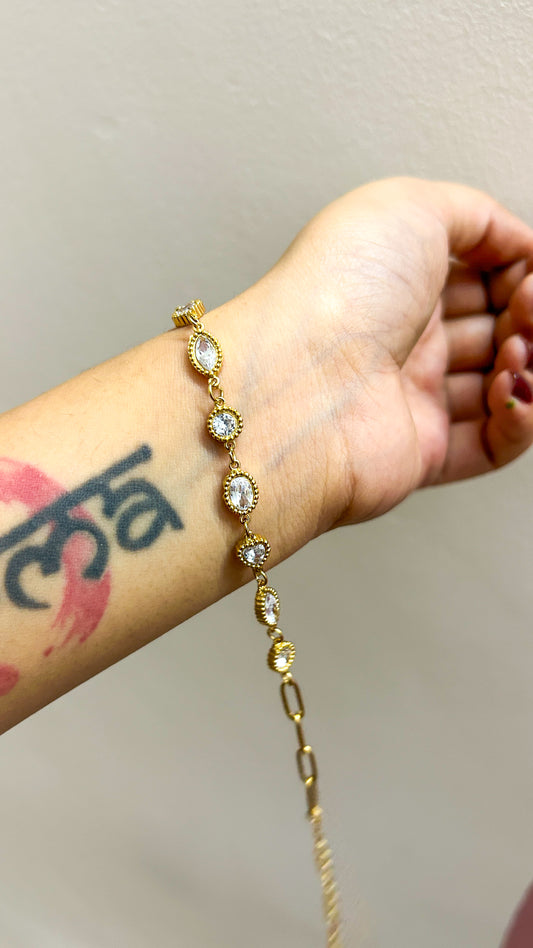 Oval heart stone bracelet - desi x videshi collection