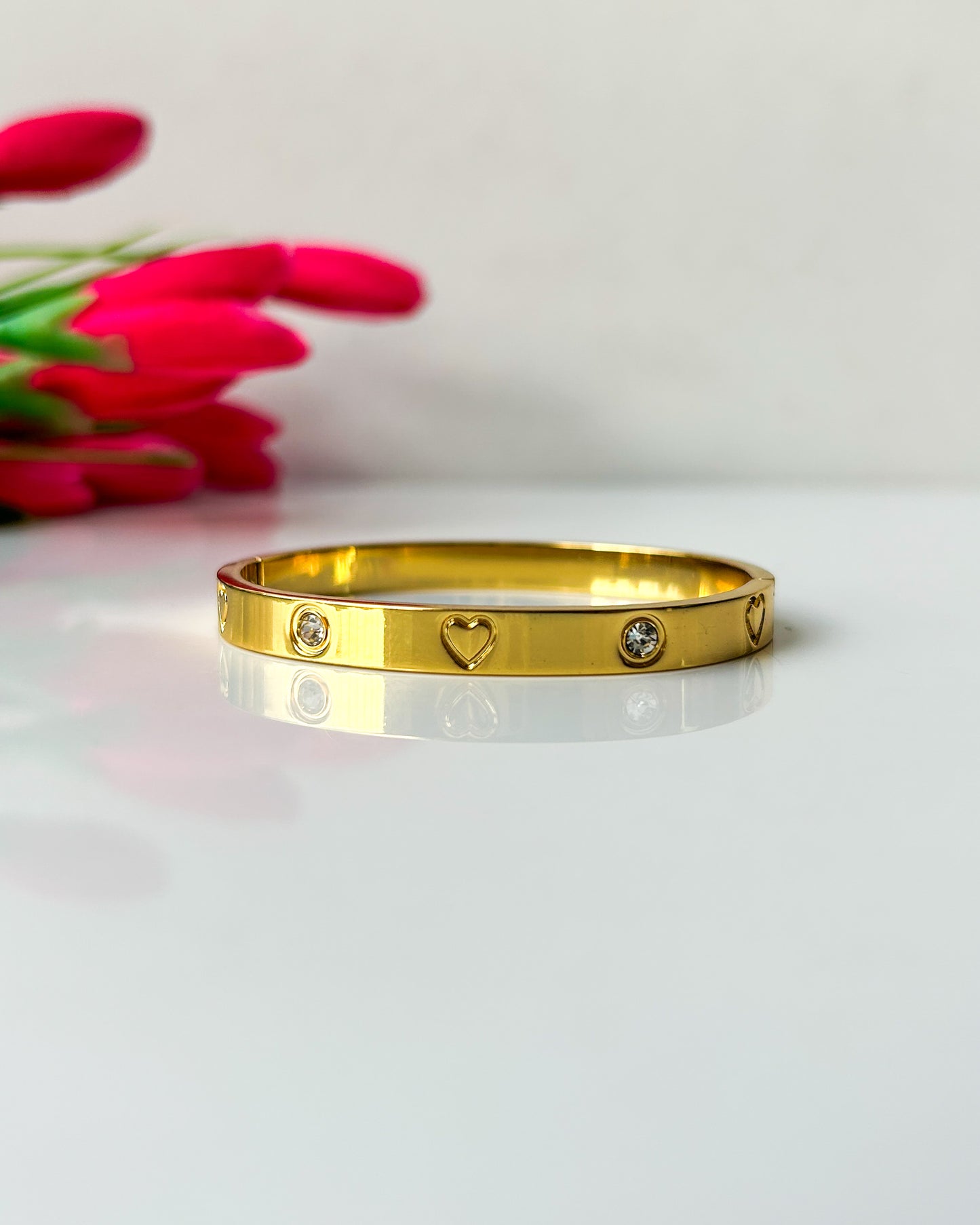 Heart detailed cartier thin wrist/ baby size bracelets