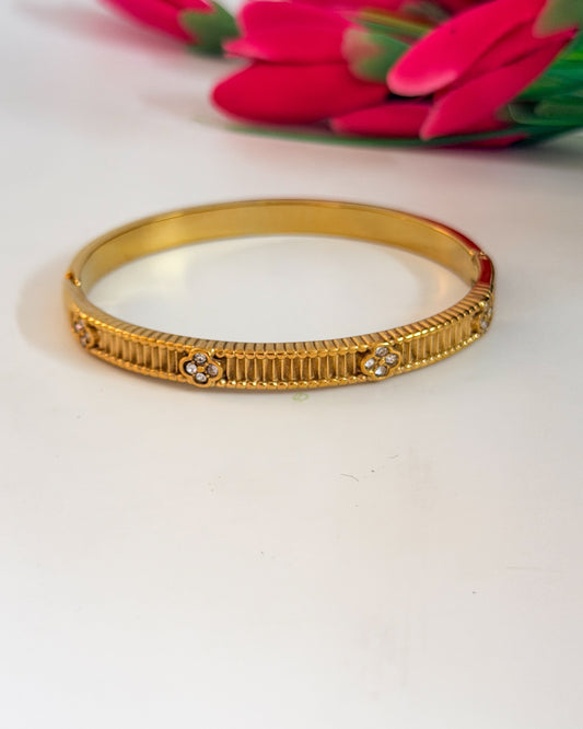 Flora Luxe bracelet