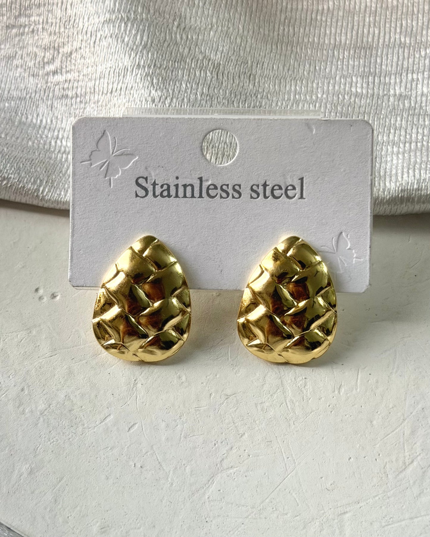 Crisscross drop statement earrings