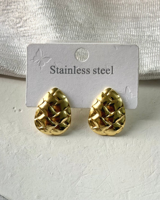 Crisscross drop statement earrings