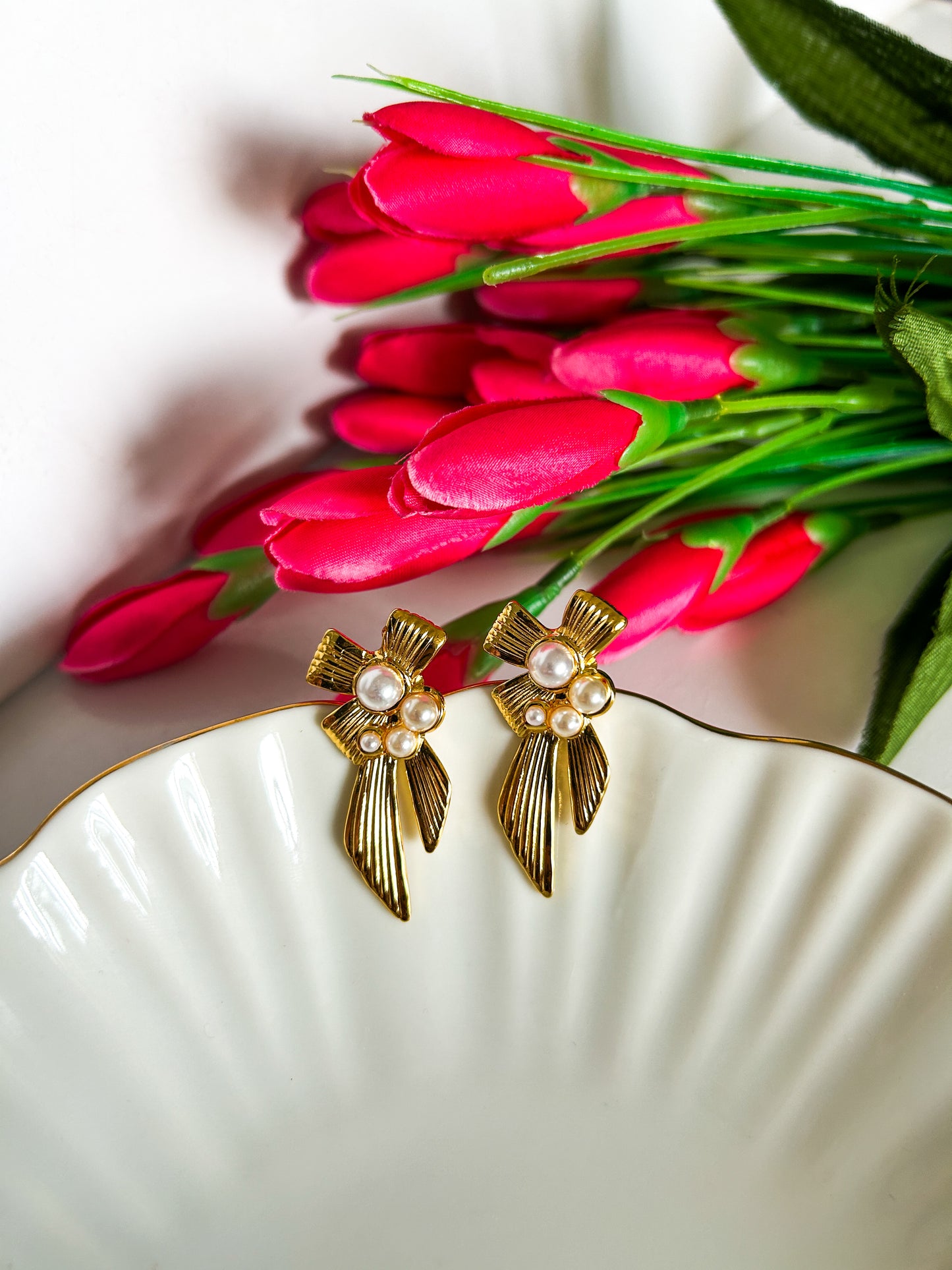 Classic floral Earring