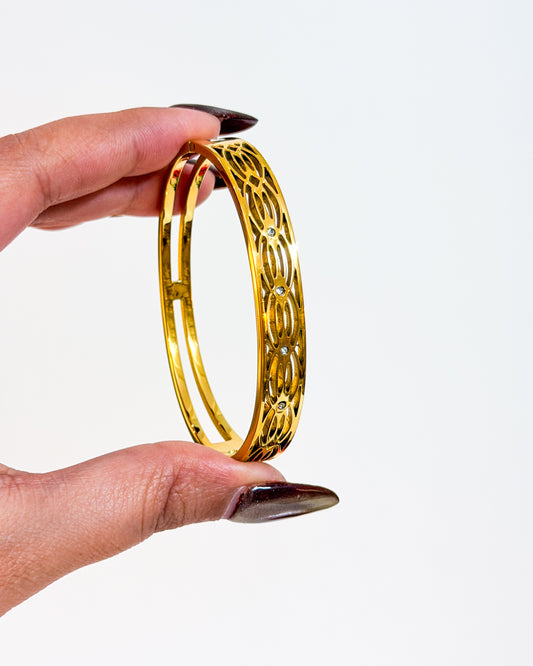 Vintage statement bracelet