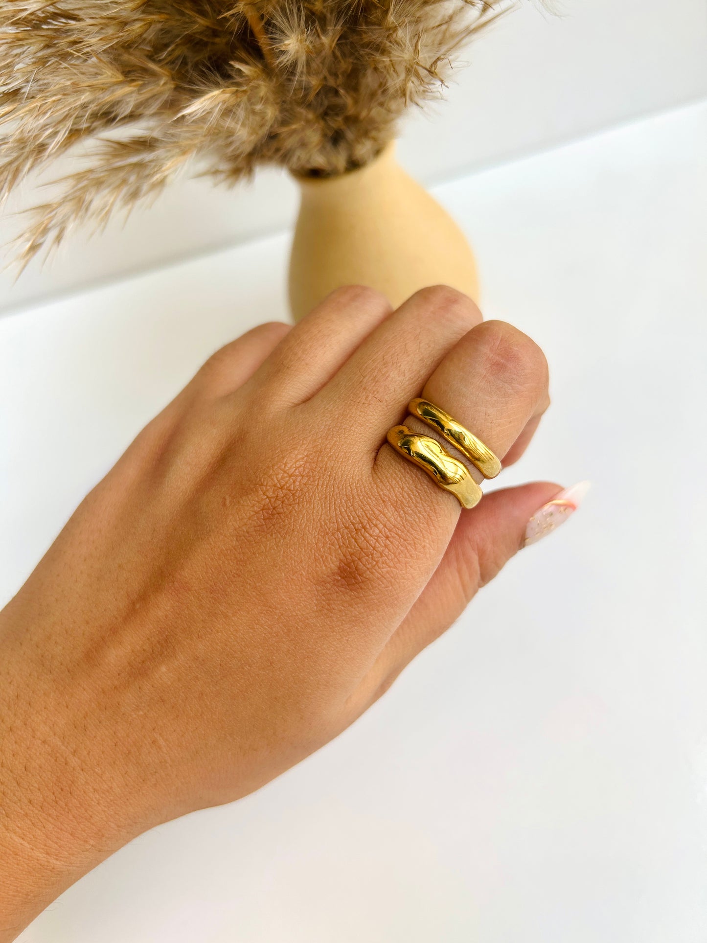 Layered adjustable ring