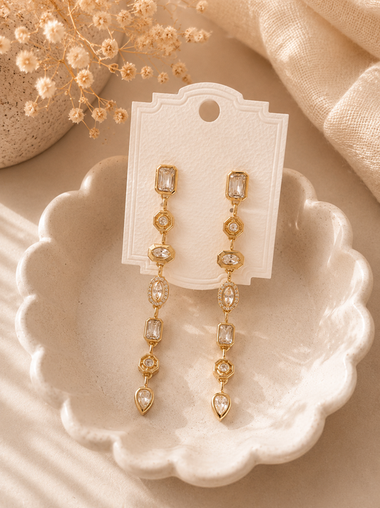Crystal white stone earring