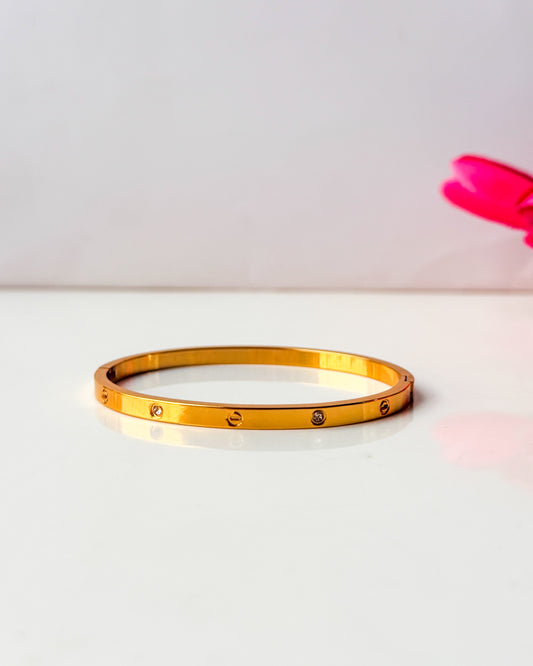 Thin cartier regular size bracelet