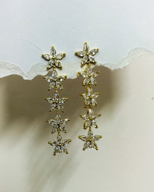 Flower hanging earring