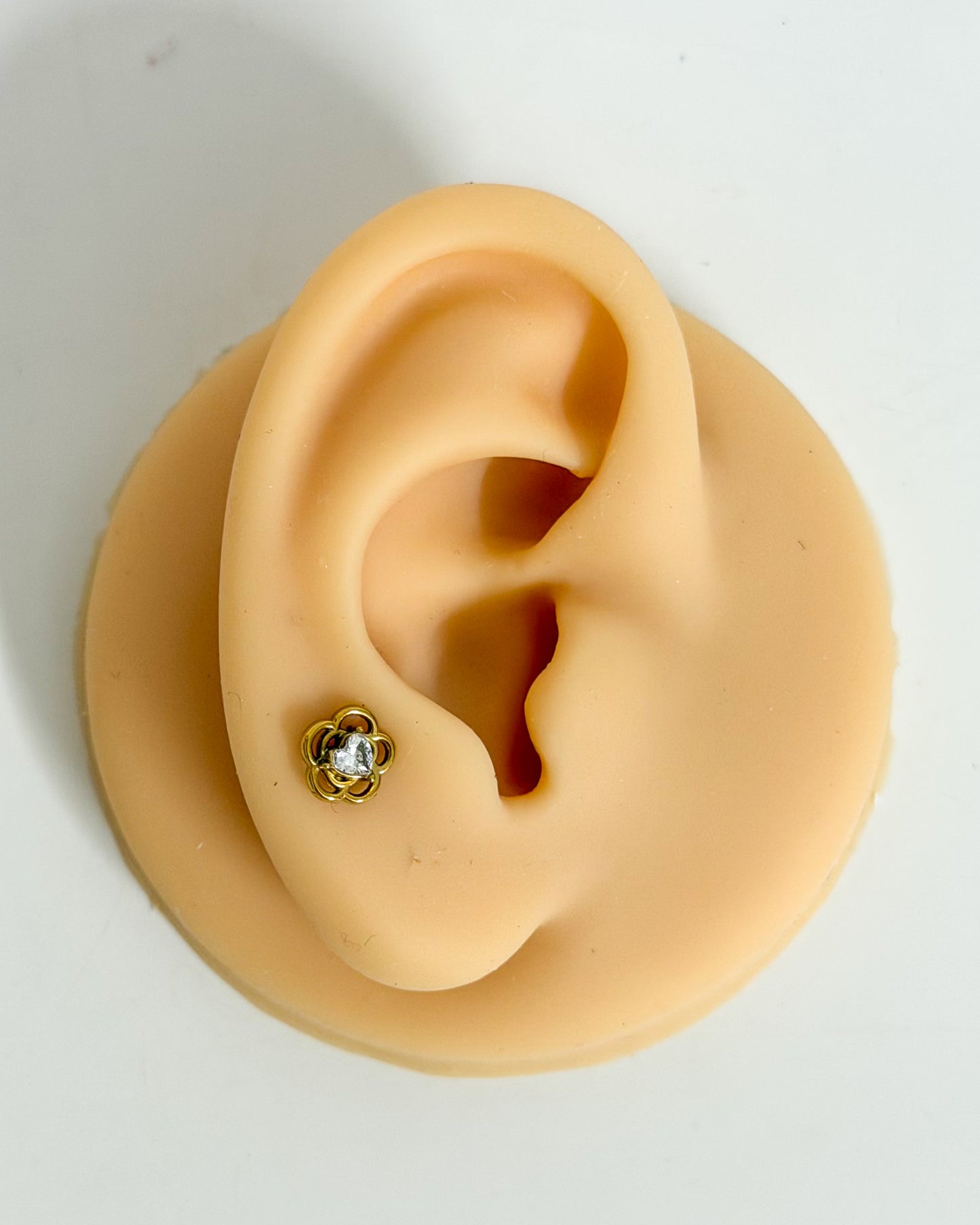 Rose with heart stone ballback studs (Ss)