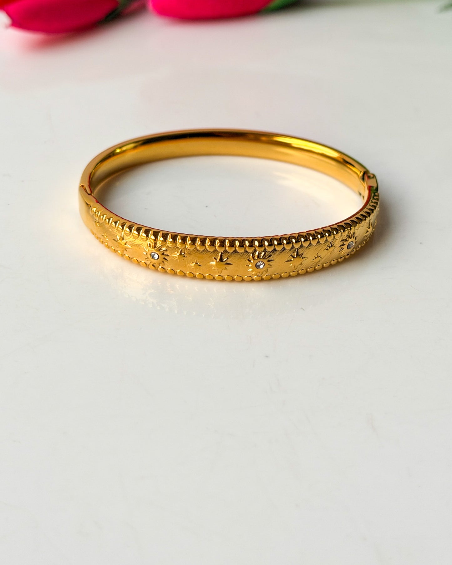 Designer star thin wrist / baby size bracelet