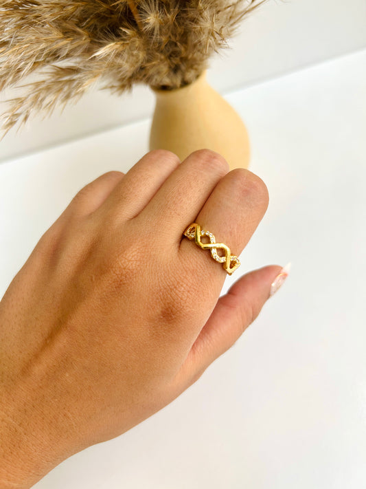 Loop chain studded adjustable ring