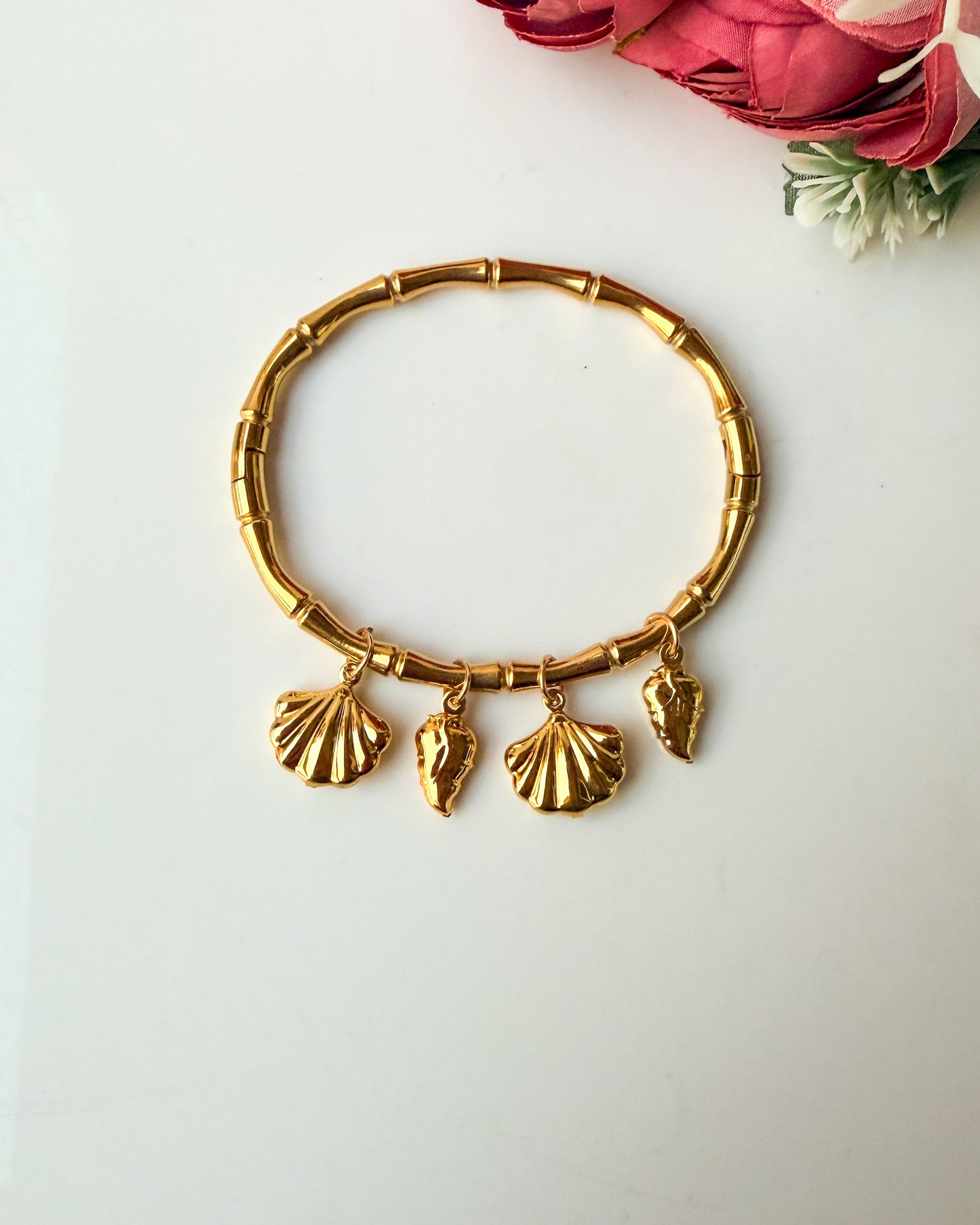 Shell charm bracelet