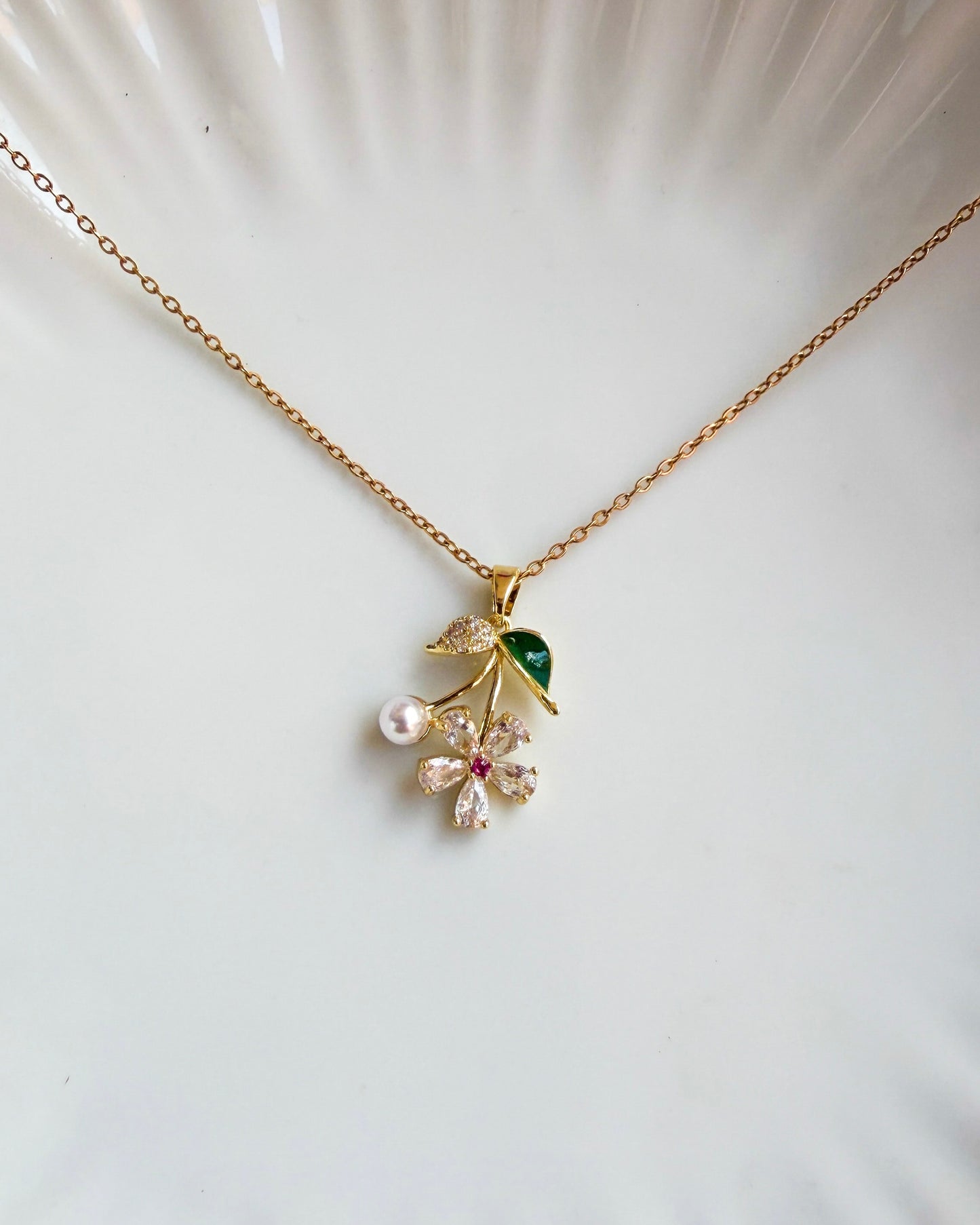 Leafy flower Charm necklace