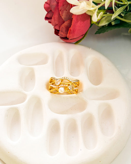 Studded wavy layered adjustable ring