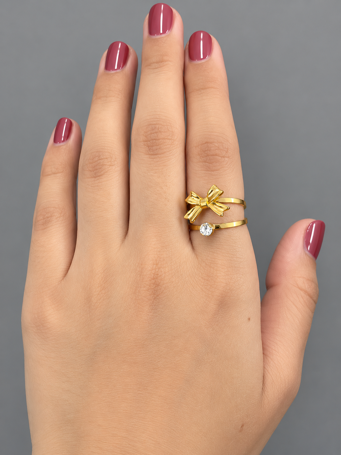 Bow with stone 2.0 adjustable ring size 5