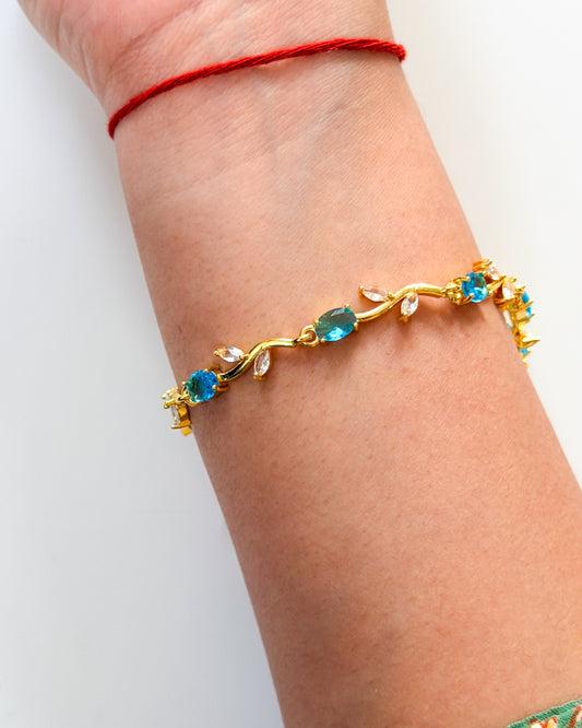 Baby size gold aqua tulip bracelet