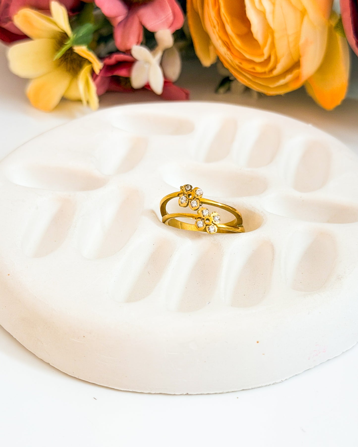 Dual flower premium ring