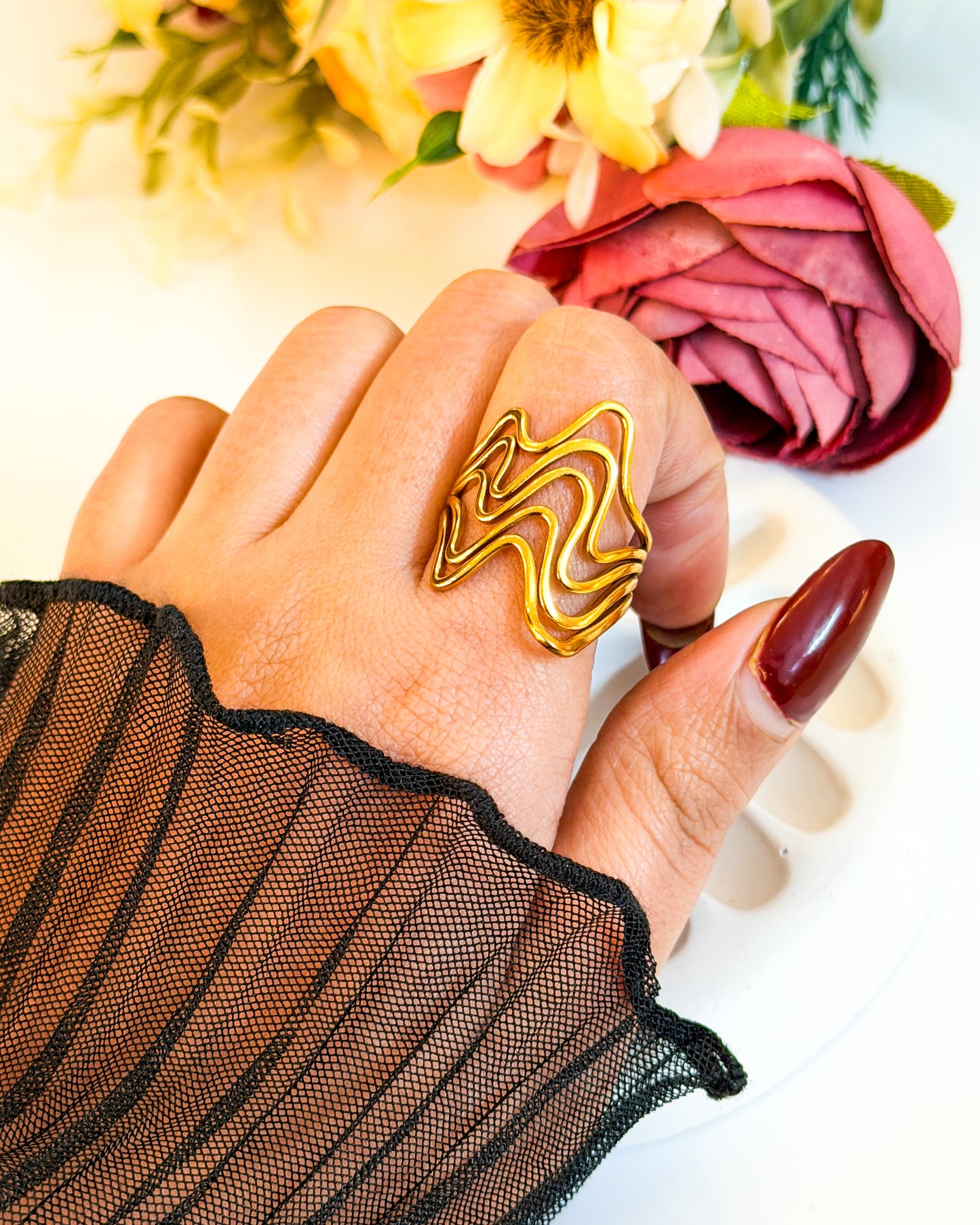 Zigzag delicate adjustable ring