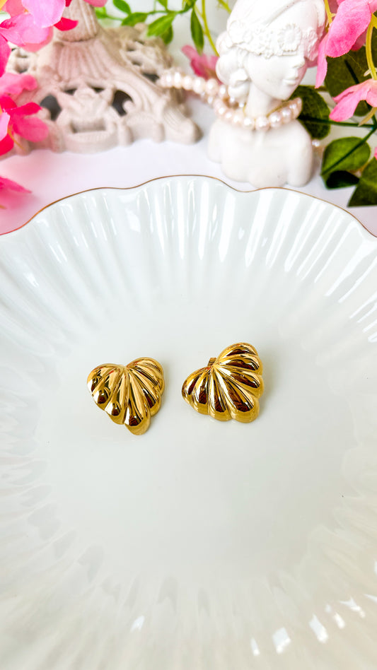 Pinteresty Bold studs