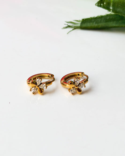 Delicate flower Huggies