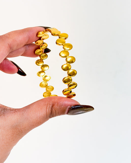 Bubble statement bracelet