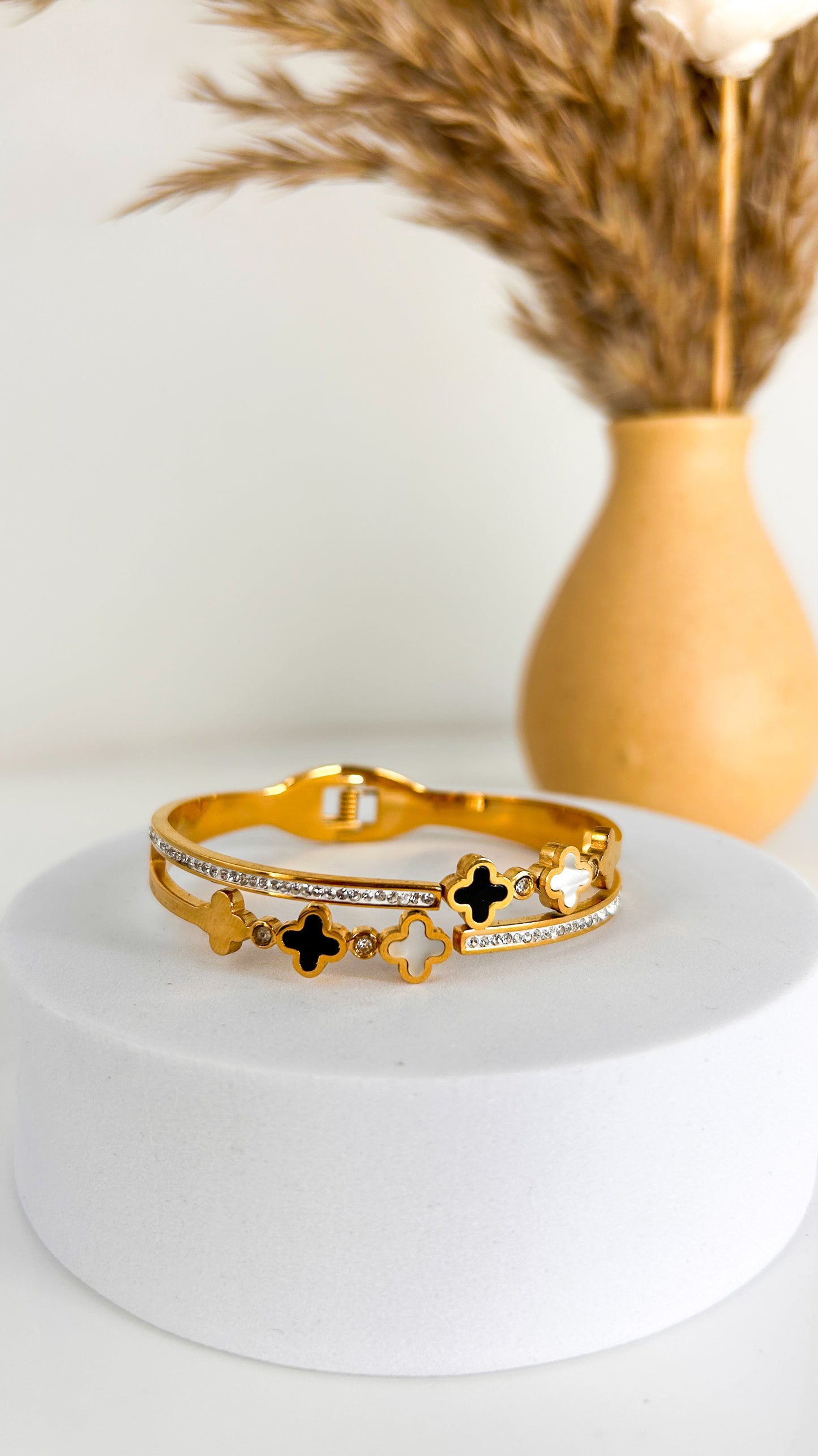 Clover baby size bracelet