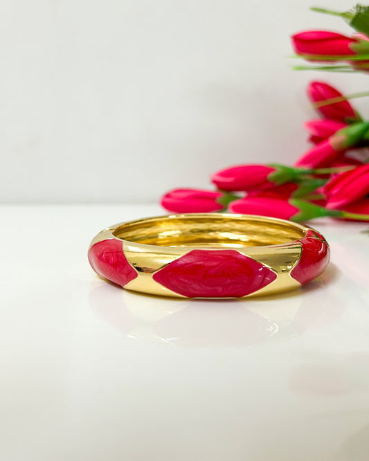 Red gold detailed Italian bracelet