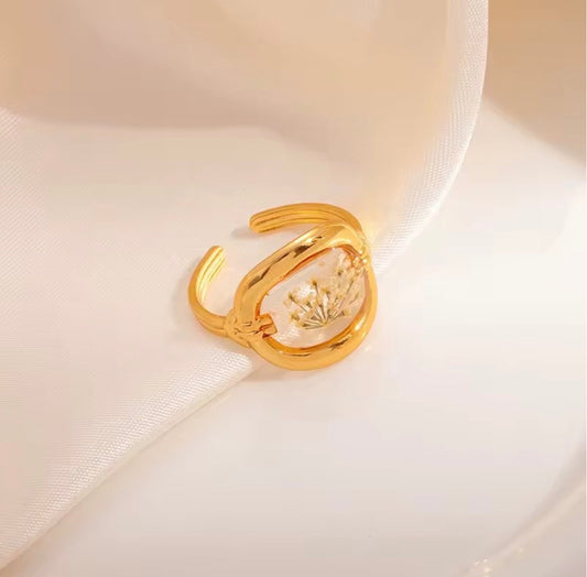 Cute mini floral resin ring