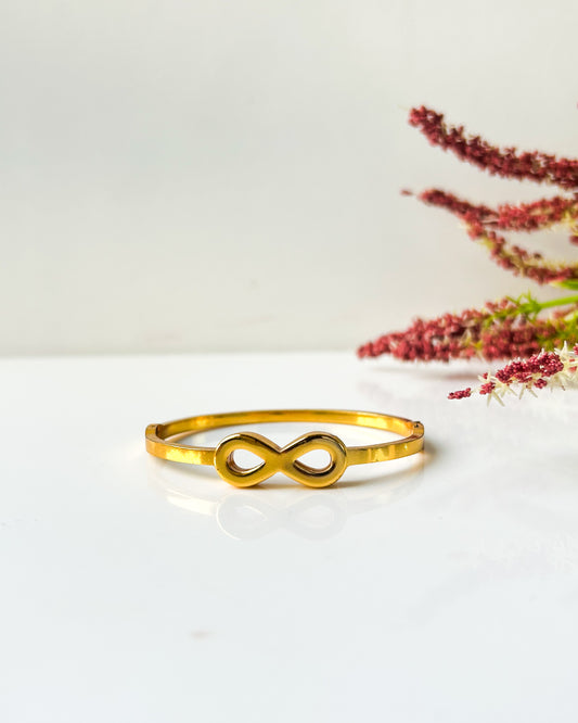 Infinity thin wrist bracelet