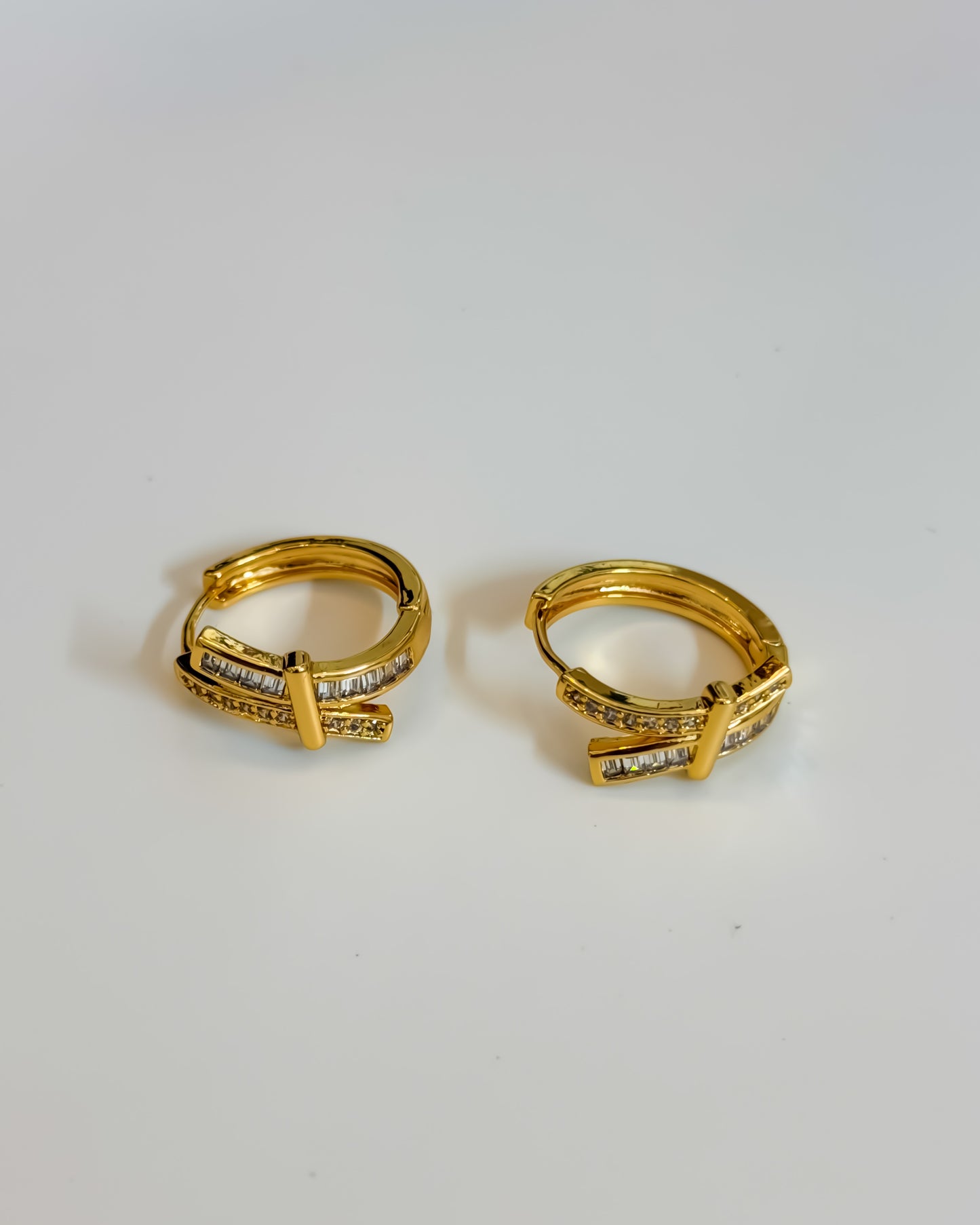 Studded knot hoops for lobe piercing