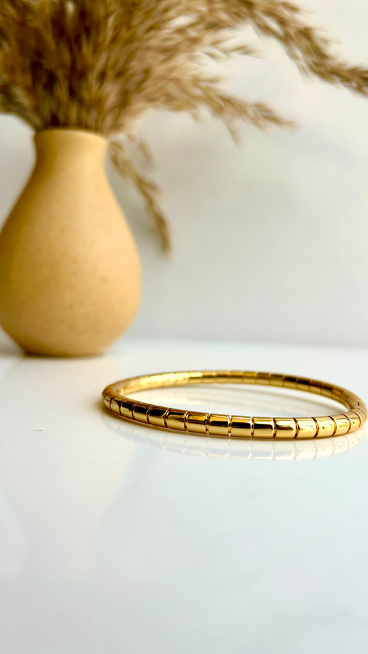 Serpent pattern bracelet