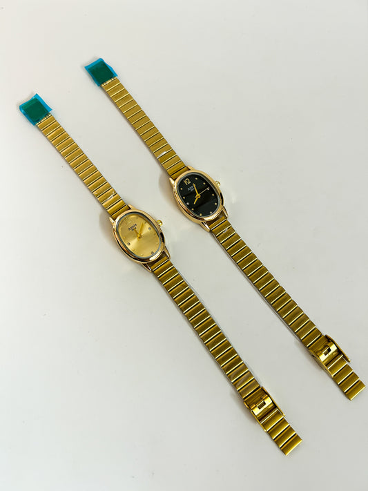 Luxe oval watch