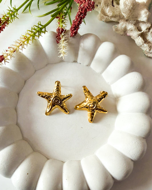 Beachy starfish earring
