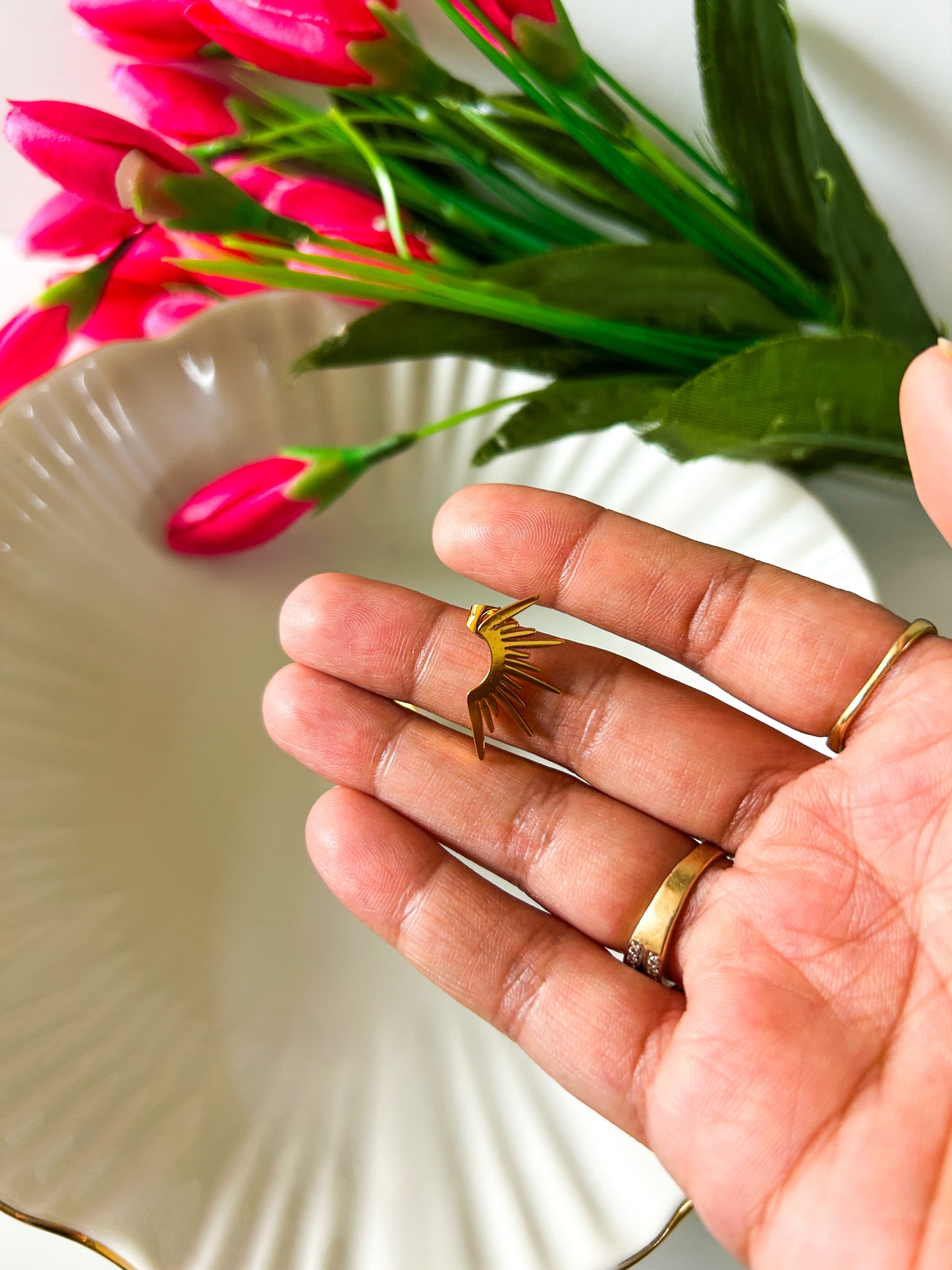 Mini sun studs
