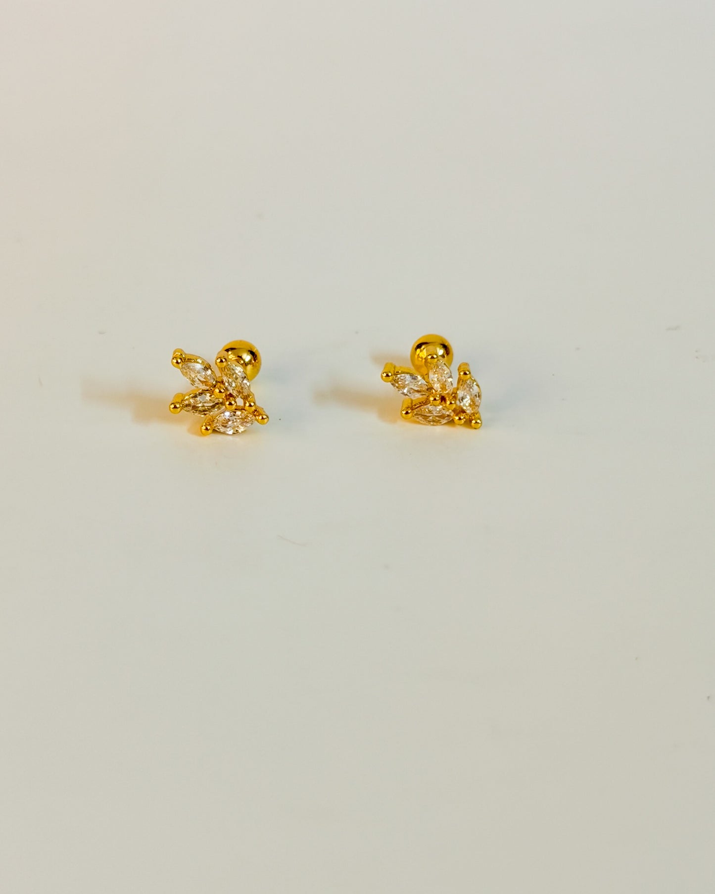 4 petal leaf ball back studs